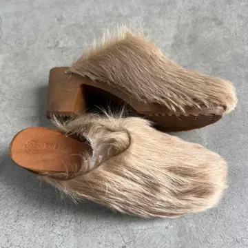 프랑스 사보 브랜드 [ BOSABO ] 브라운 퍼 사보 샌들