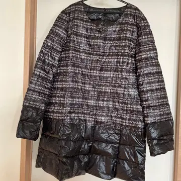 롱다운 자켓 블랙과 그레이 스트라이프