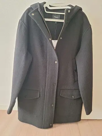 띠어리 택 포함 미사용 새상품 코트 울 사이즈 P