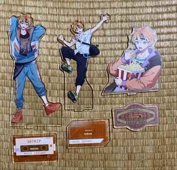 18TRIP 이소타케 아쿠타 아크릴 스탠드 3개 세트