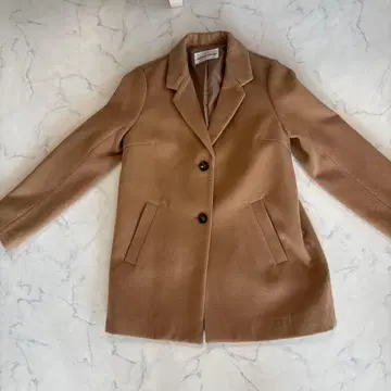 Alphabets 베이지 체스터 코트 프리 사이즈