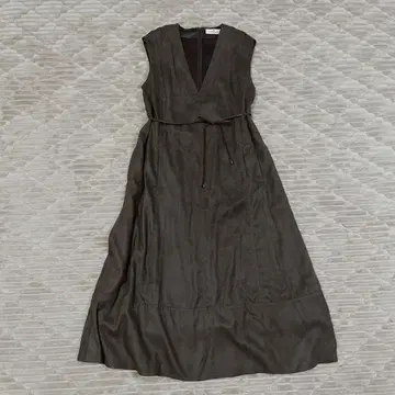 모라비토 원피스 브라운 벨로아 슬리브리스