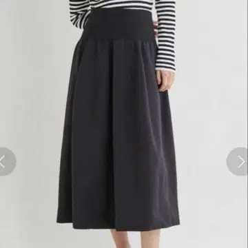 미라 오웬 볼륨 플레어 스커트 니트 롱