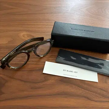 [ 미사용 새상품 ] BLANC 안경 BE009