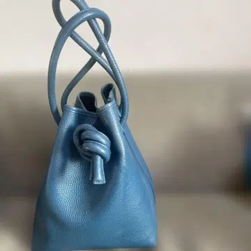 컨디션 최상 VASIC BOND mini 핸드백 블루 천연 가죽