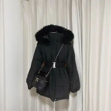 벨트 포함 퍼 충전솜 다운 코트