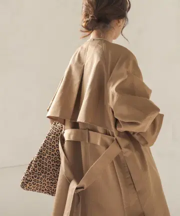 CAPRICIEUX LE'MAGE 노카라 트렌치코트 (베이지)