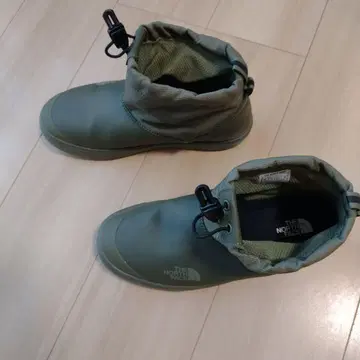 THE NORTH FACE 올리브 그린 숏부츠