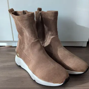 젤리빈스 브라운 스니커즈 부츠 새상품 미사용