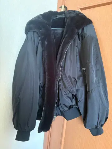 ZARA M-1 블랙 리버서블