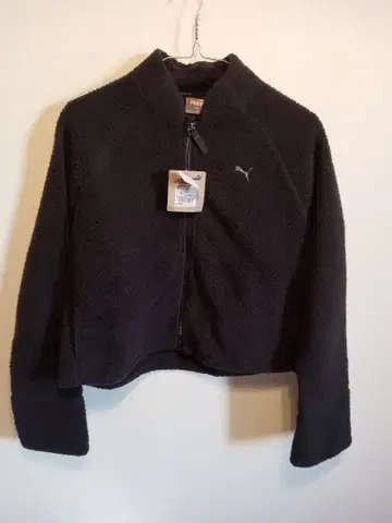 [ PUMA ] 새상품 블랙 플리스 숏 기장 보아 자켓 집업 M 사이즈