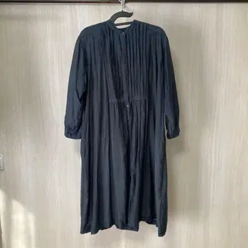 soil 론 개더 원피스 블랙