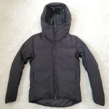 컨디션 최상 어태치먼트 STUDIOUS 별주 다운 자켓 블랙 두툼함