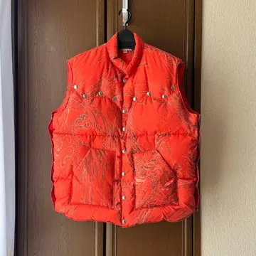 MASU MARBLE BANDANA PUFFER VEST