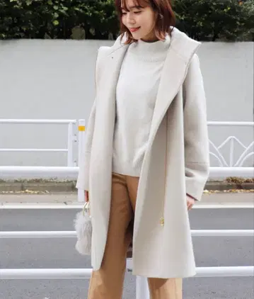 NOBLE 비버 스탠드 카라 코트