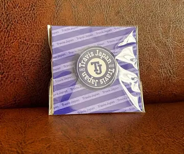 Travis Japan 's travelers 핀 배지