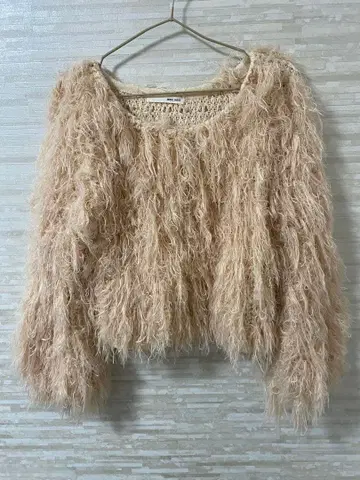 ROYAL PARTY 베이지 퍼 니트