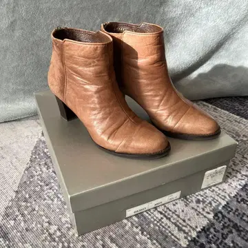 ODETTE E ODILE 숏부츠 22.5cm