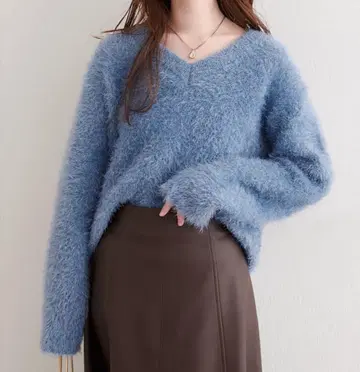 natural couture V넥 샤기 니트 풀오버