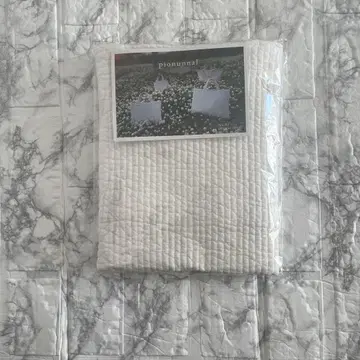 비오는날 milk White