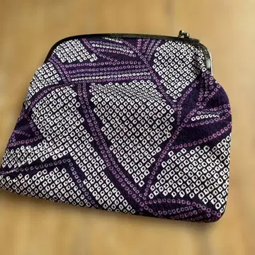 일본 의류 가마구치 백?