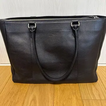 MARGARET HOWELL 블랙 가죽 비즈니스 백