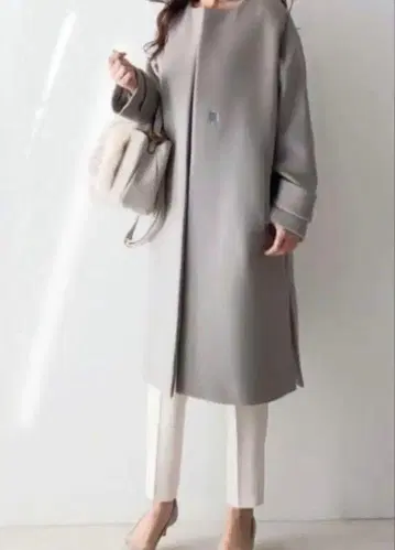 그린 라벨 릴랙싱 노카라 코트 그레이지