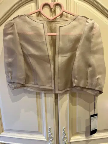 Foxy 베이지 오간자 크롭 자켓 택 포함 새상품 40 사이즈