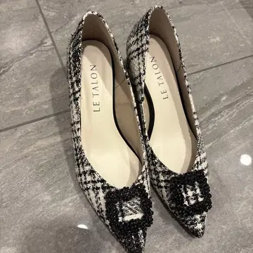 르 탈론 트위드 펌프스