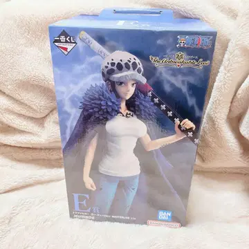 원피스 제일복권 E상 트라팔가 로 피규어