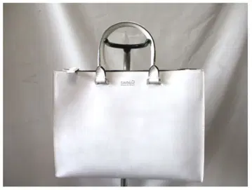 NALU 천연 가죽 핸드백 이탈리아제 에나멜풍