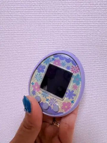 타마고치 꽃무늬 디자인 퍼플