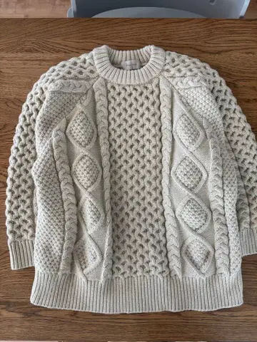 셀렉트모카 빈티지 라이크 케이블 니트 아이보리