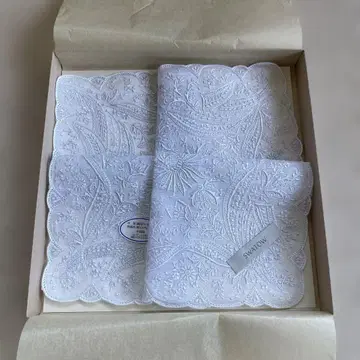 SWATOW 자수 화이트 손수건 선물 박스 포함