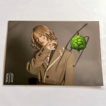 BUDDiiS MORRIE 브로마이드 사인