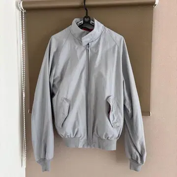 BARACUTA 라이트 그레이 블루종