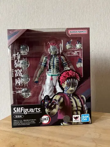 귀멸의 칼날 아카자 S.H.Figuarts 피규어