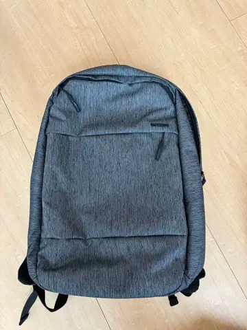 Incase 백팩 그레이