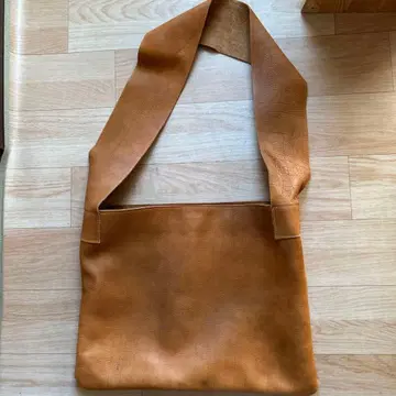 브라운 가죽 숄더백 숄더