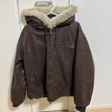 브라운 퍼(털) 부착 봄버 자켓