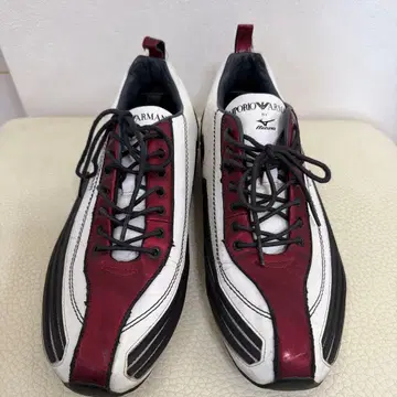 엠포리오 아르마니 바이 미즈노 스니커즈