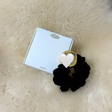 [ 새상품 미사용 ] LOEM TOKYO 블랙문 스크런치