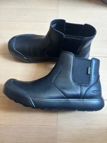 keen 블랙 사이드 고어 부츠