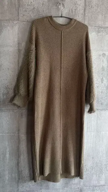 Discoat 리브 편직 퍼 부착 롱 원피스 F