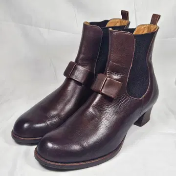 chausser 쇼세 사이드 고어 가죽 비브람 밑창 숏부츠