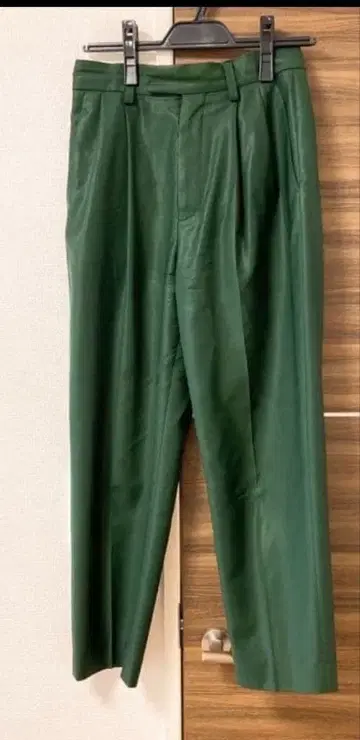 stunning lure 친츠크린 팬츠