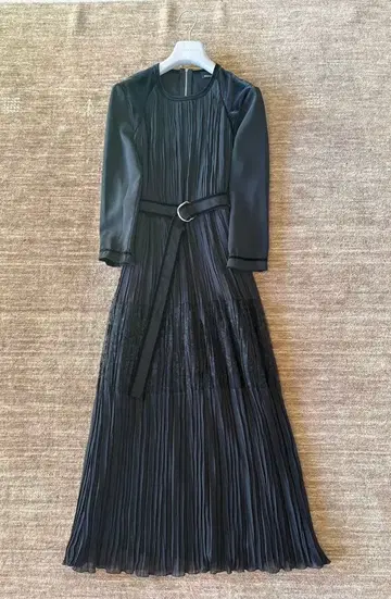 에르마노 쉘비노 블랙 드레스