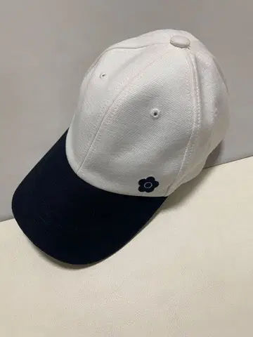 LILY BROWN x MARY QUANT 데이지 모티브 캡