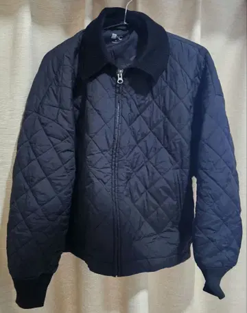 유니클로 c 퍼프 테크 블루종