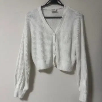 젤라또피케 화이트 가디건 원사이즈